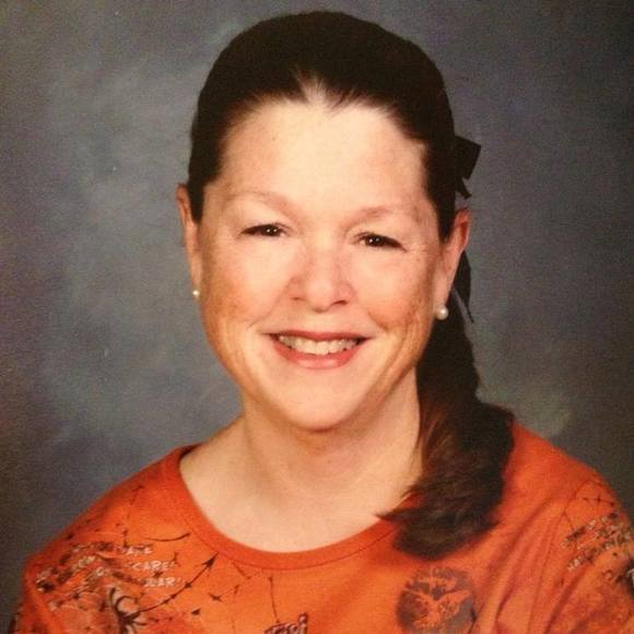 Meet your Posher, Julie - Picture 1 of 1